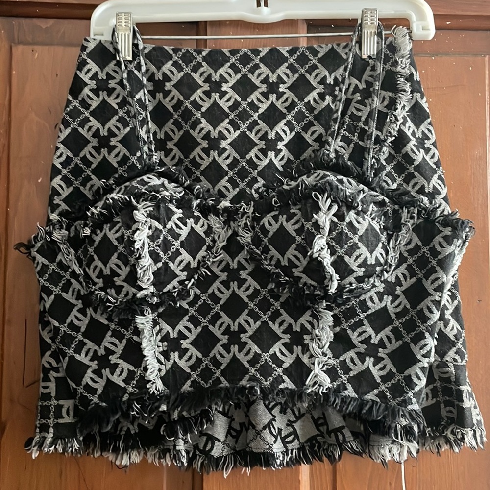 Laurence & Chico skirt set